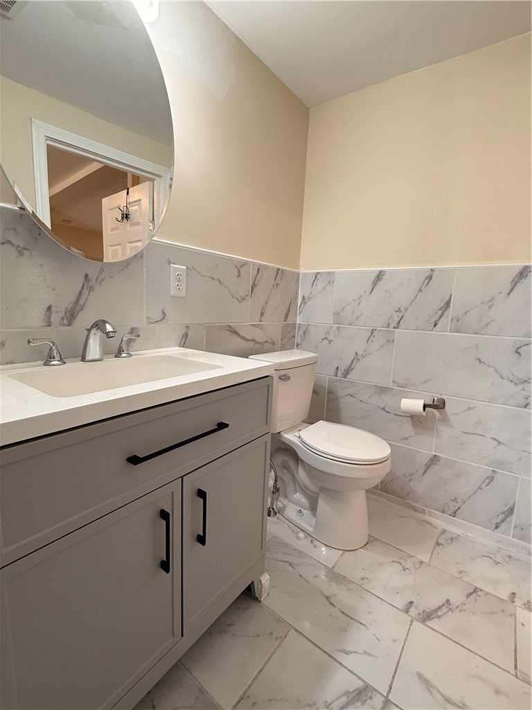 194 Harrison Street, Unit 1L Pawtucket, RI 02860 - Photo 4 of 9