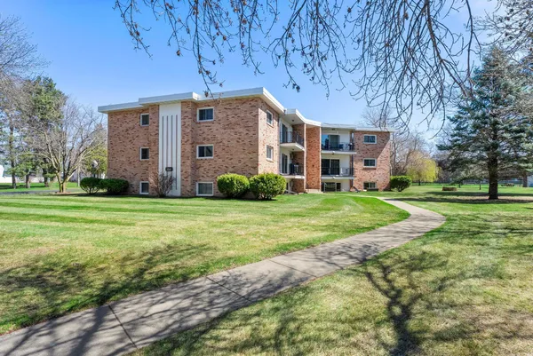 $149,900 | 1150 Dellwood Street South, Unit 306, Cambridge, MN 55008