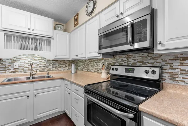 $149,900 | 1150 Dellwood Street South, Unit 306, Cambridge, MN 55008