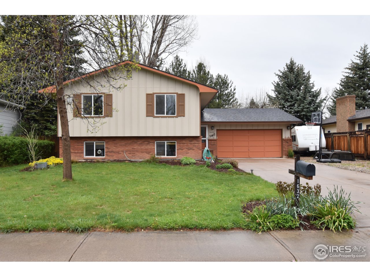 1632 Independence Road Fort Collins, CO 80526 - Photo 1 of 32 Gallery Image 1