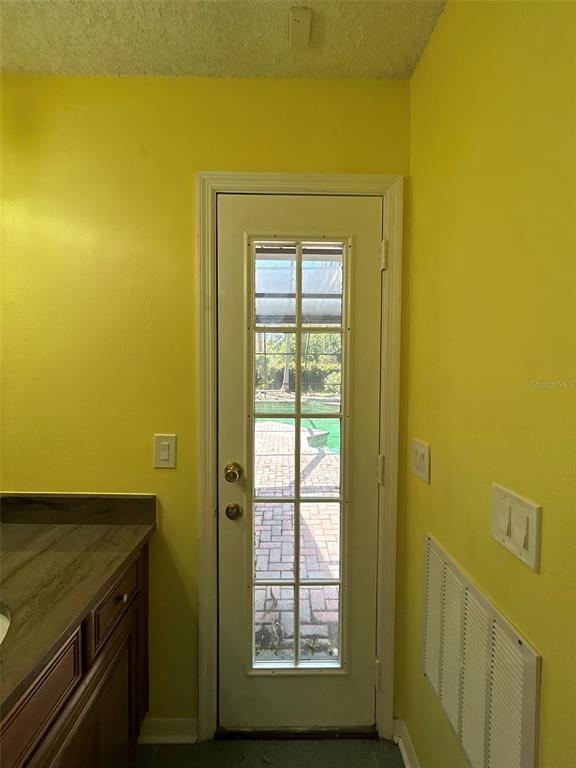 5106 Stonehurst Road Tampa, FL 33647 - Photo 33 of 36 Gallery Image 33
