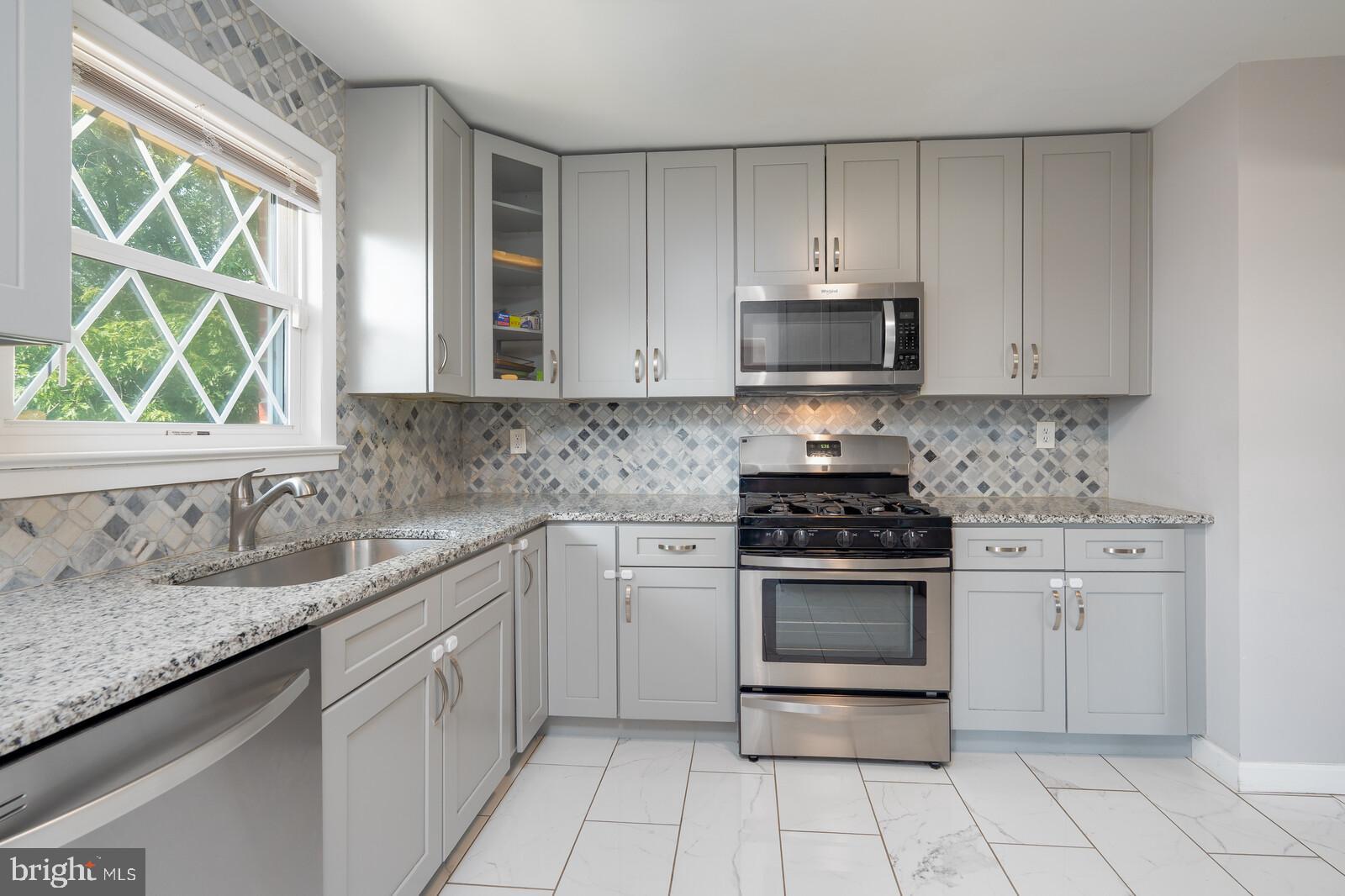 6809 Crafton Lane Clinton, MD 20735 - Photo 9 of 44 Gallery Image 9
