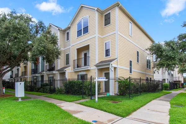 $2,600 | 1213 Nagle Street, Houston, TX 77003