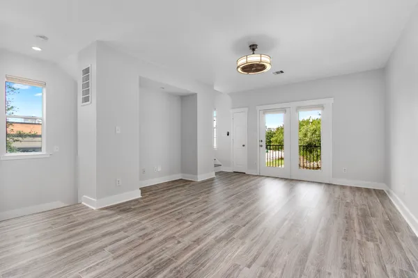 $2,600 | 1213 Nagle Street, Houston, TX 77003