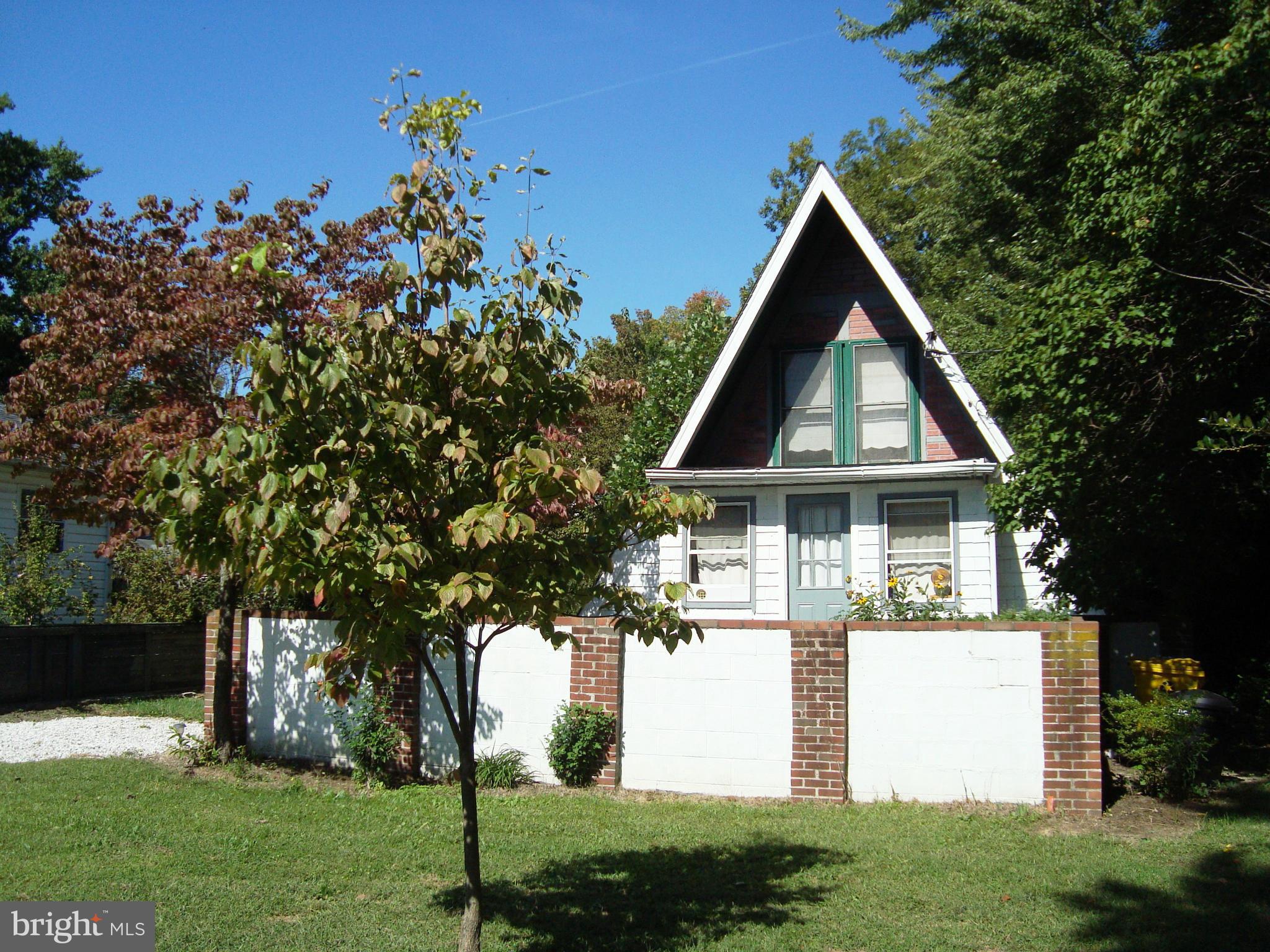 7626 Paradise Beach Road Pasadena, MD 21122 - Photo 1 of 16 Exterior (Front)