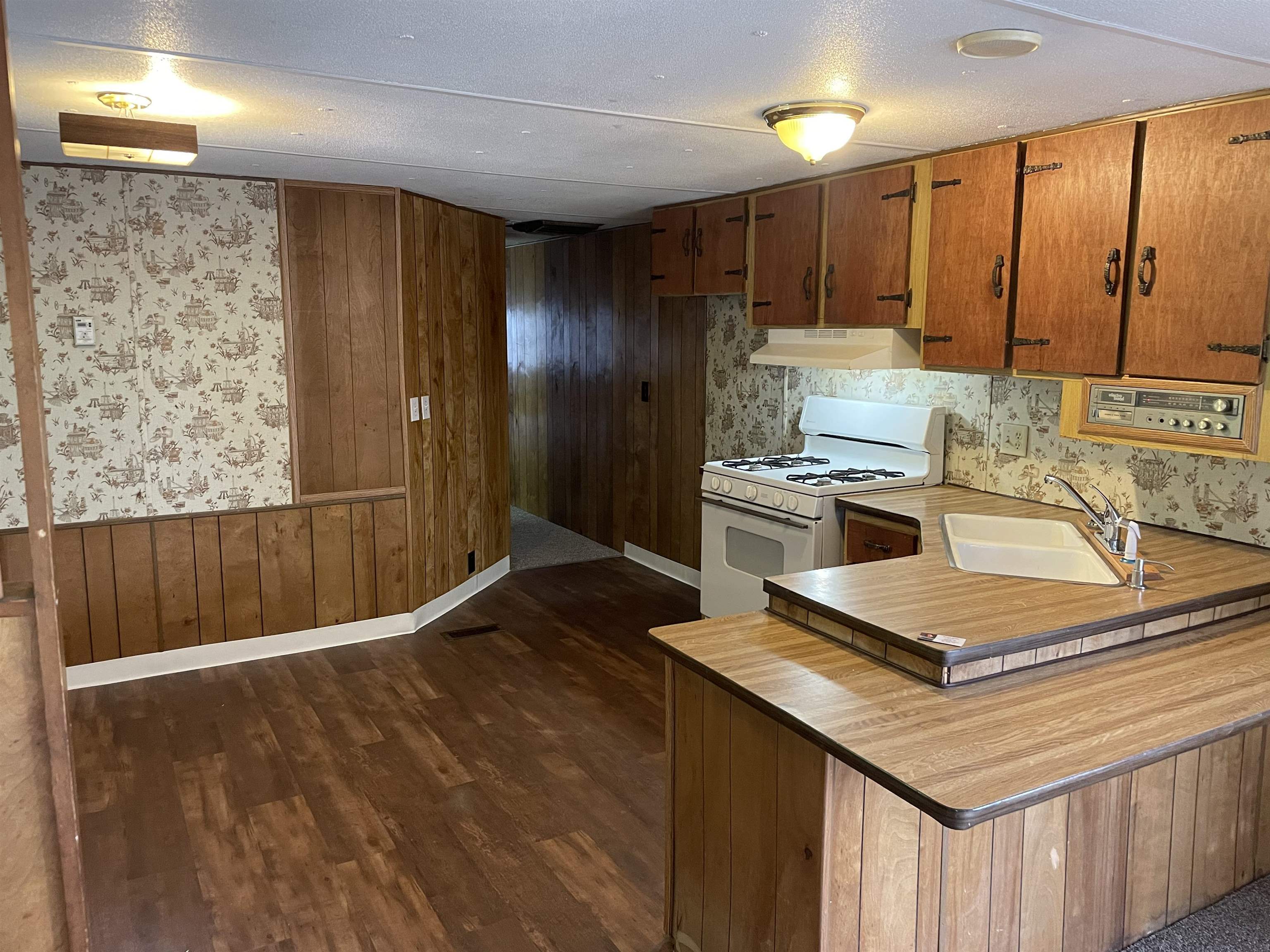 548-28 28 1/2 Road Grand Junction, CO 81501 - Photo 3 of 11 Gallery Image 3