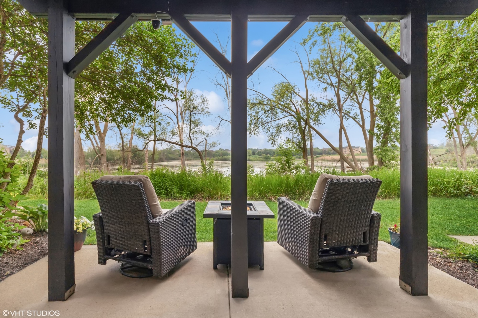 37 Harborside Way Hawthorn Woods, IL 60047 - Photo 28 of 28 a view of a two chairs and table in the patio