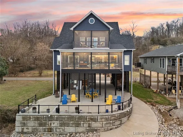 $895,000 | 4808 Upper River Road, Jeffersonville, IN 47130