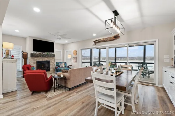 $895,000 | 4808 Upper River Road, Jeffersonville, IN 47130