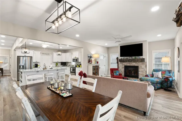 $899,000 | 4808 Upper River Road, Jeffersonville, IN 47130