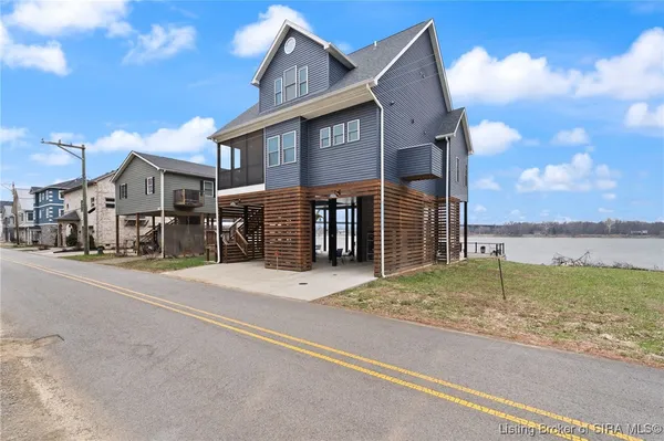 $895,000 | 4808 Upper River Road, Jeffersonville, IN 47130