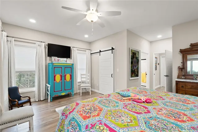 $899,000 | 4808 Upper River Road, Jeffersonville, IN 47130