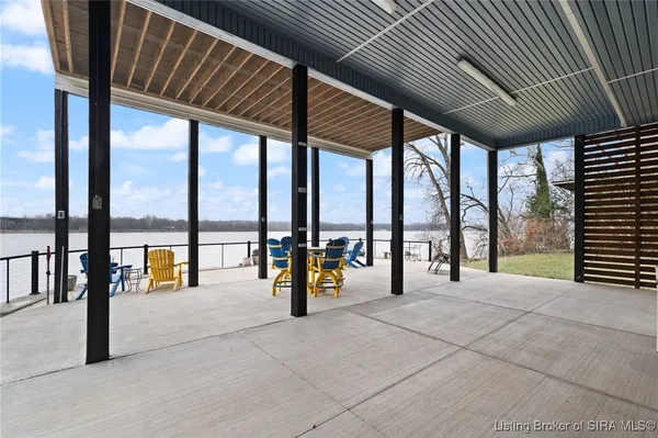 $895,000 | 4808 Upper River Road, Jeffersonville, IN 47130