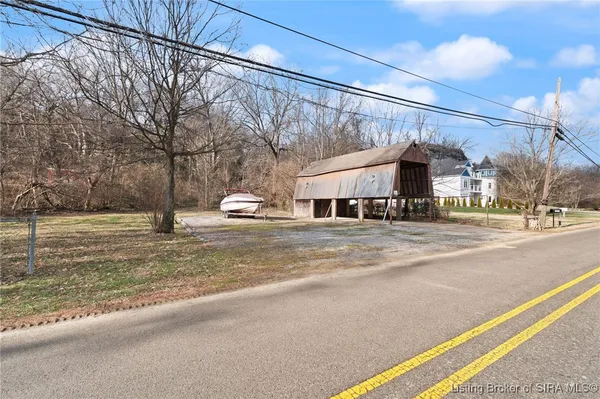 $895,000 | 4808 Upper River Road, Jeffersonville, IN 47130