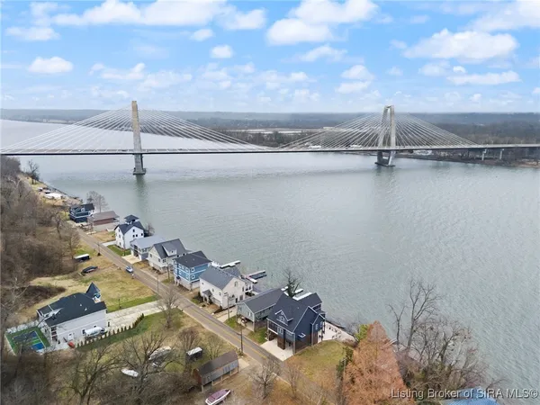 $895,000 | 4808 Upper River Road, Jeffersonville, IN 47130