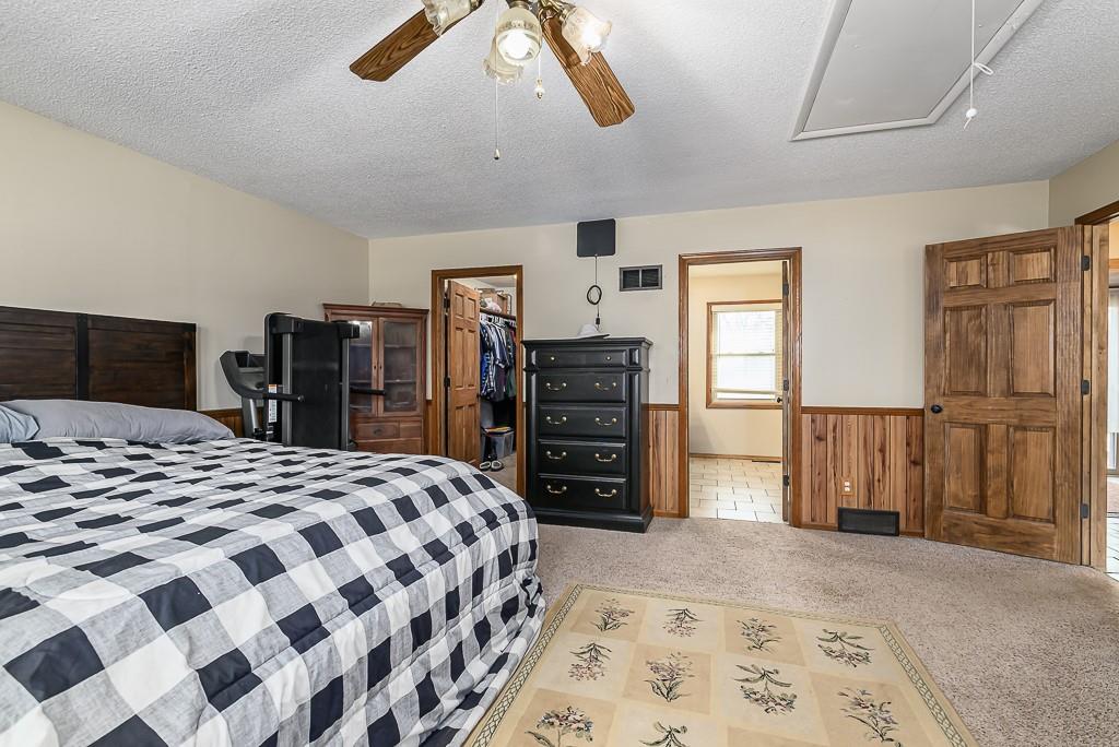 16551 Hollingsworth Road Basehor, KS 66007 - Photo 13 of 45