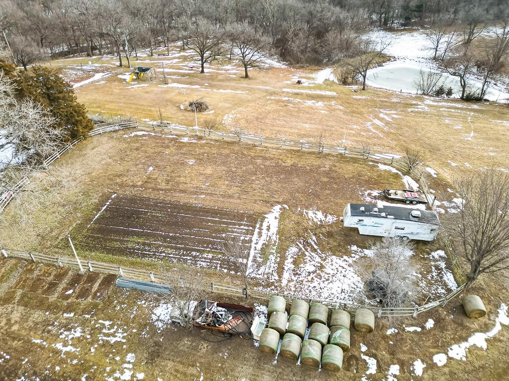 16551 Hollingsworth Road Basehor, KS 66007 - Photo 30 of 45