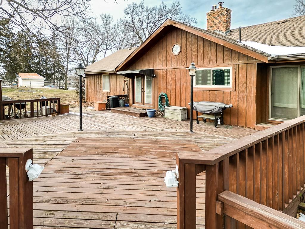 16551 Hollingsworth Road Basehor, KS 66007 - Photo 33 of 45