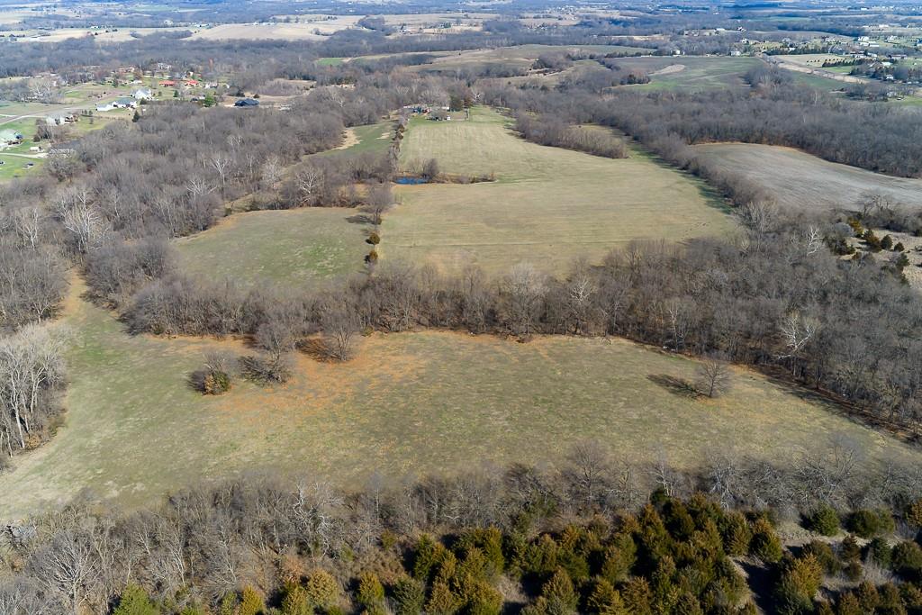 16551 Hollingsworth Road Basehor, KS 66007 - Photo 34 of 42