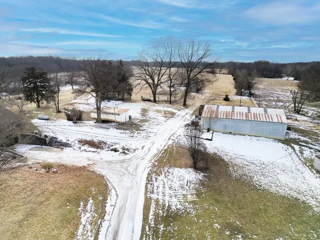 $1,200,000 | 16551 Hollingsworth Road, Basehor, KS 66007