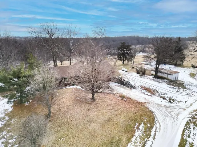 $1,200,000 | 16551 Hollingsworth Road, Basehor, KS 66007