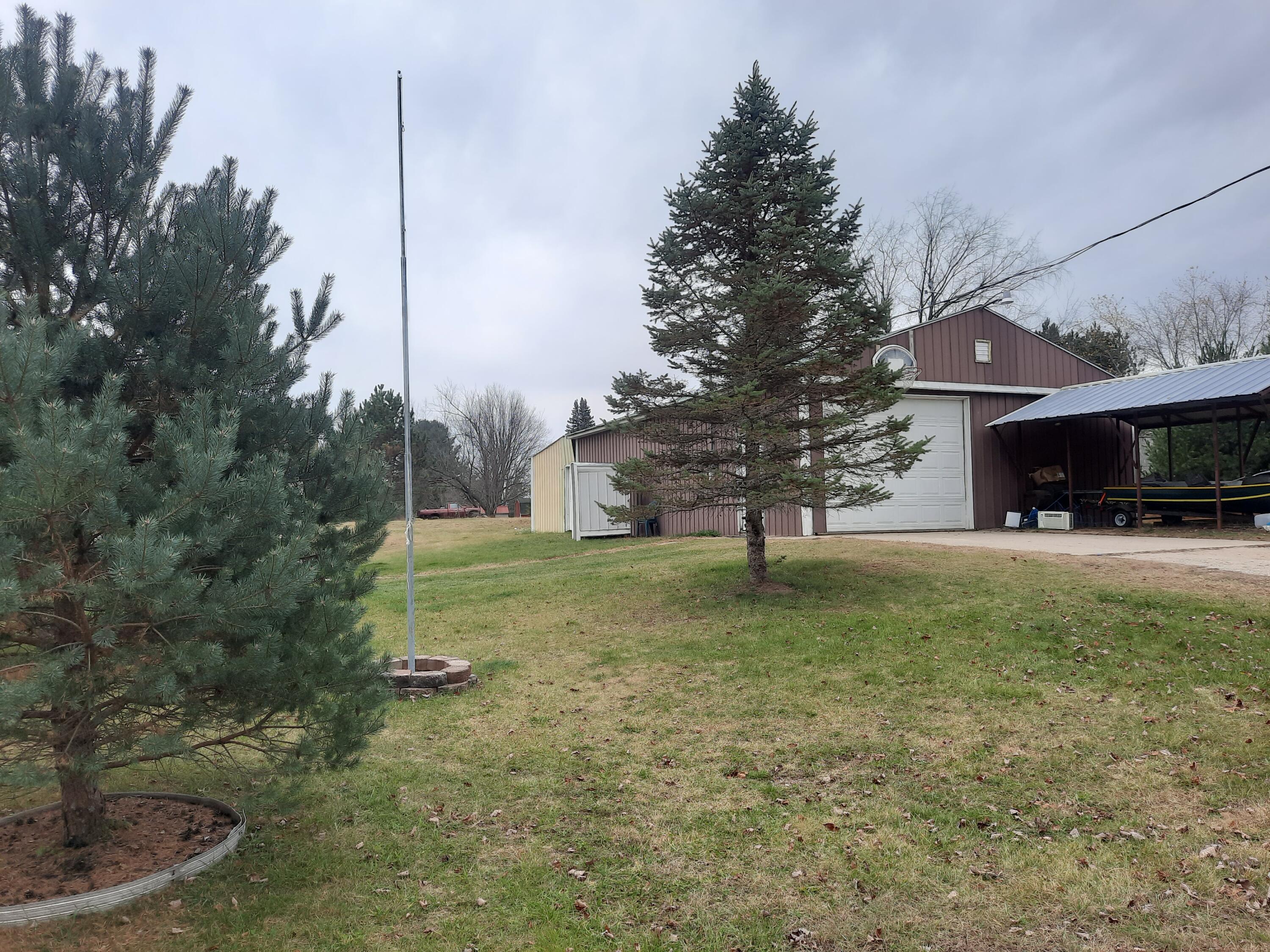 20875 Lowe Street Reed City, MI 49677 - Photo 6 of 22 20221104_113955