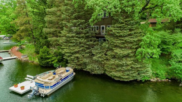 N7423 East Lakeshore Drive, Whitewater, WI 53190