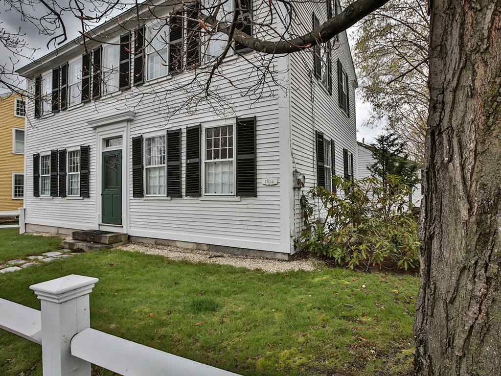 97 Boston Post Road Amherst, NH 03031 - Photo 2 of 35