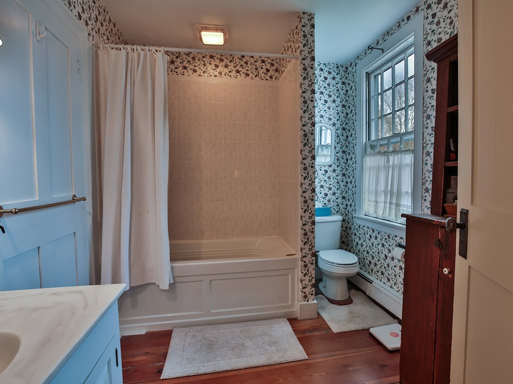 97 Boston Post Road Amherst, NH 03031 - Photo 25 of 35