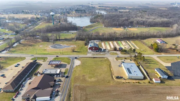 $349,000 | 101-107 4-H Park Road, Eureka, IL 61530