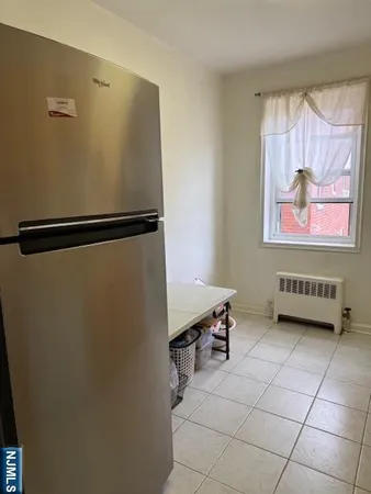 $2,950 | 2350 Linwood Avenue, Unit 3H, Fort Lee, NJ 07024