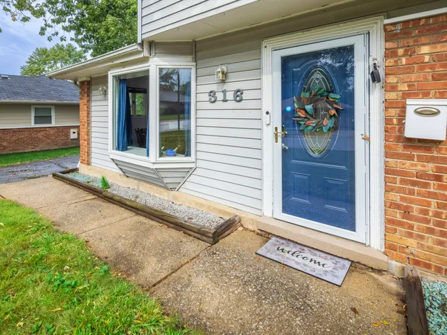 $199,000 | 316 Sangamon Street, Park Forest, IL 60466