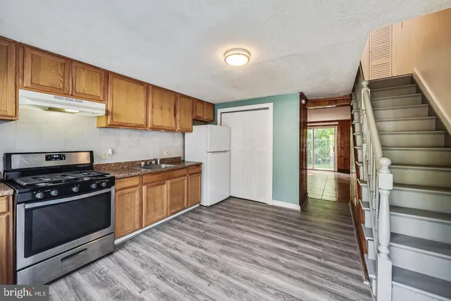 $1,850 | 1835 Village Green Drive, Hyattsville, MD 20785