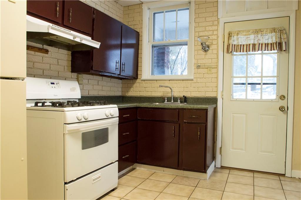 111 Shadyhill Road Pittsburgh, PA 15205 - Photo 8 of 15 Gallery Image 8