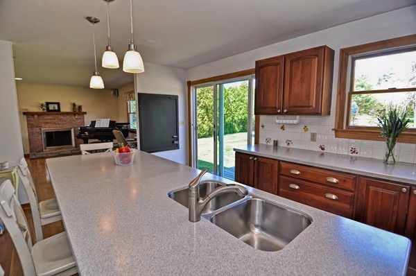 194 Acushnet Road Mattapoisett, MA 02739 - Photo 15 of 28 Gallery Image 15