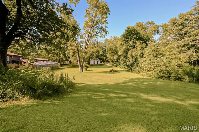 $215,000 | 1414 West Drive, Bethalto, IL 62010