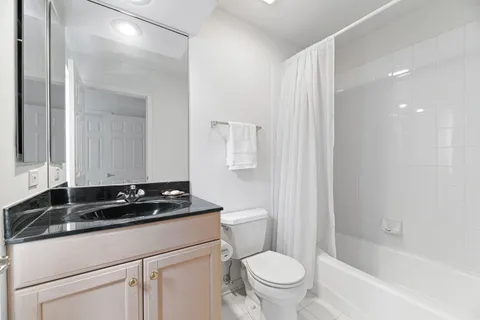 $1,250,000 | 47 Holabird Circle, Highwood, IL 60040