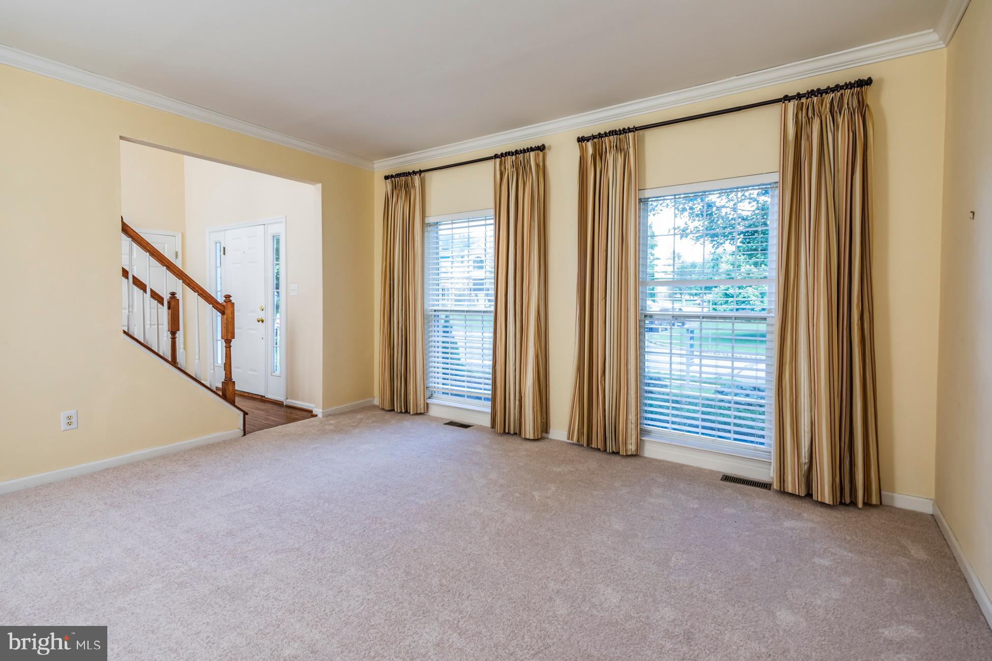 53 Avalon Road Pennington, NJ 08534 - Photo 4 of 33 Gallery Image 4