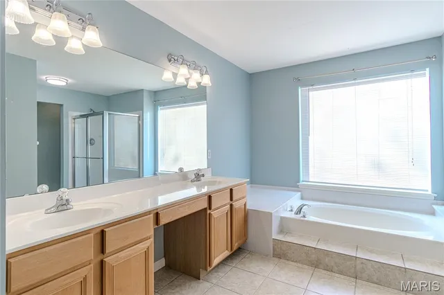 $539,000 | 457 Avalon View Court, Fenton, MO 63026