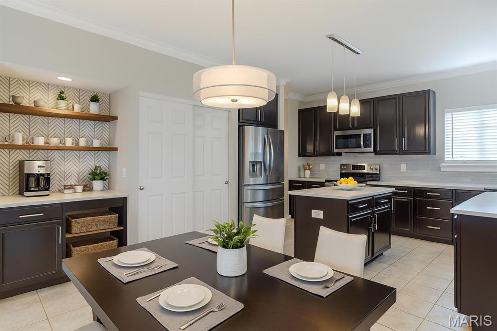 457 Avalon View Court Fenton, MO 63026 - Photo 7 of 55