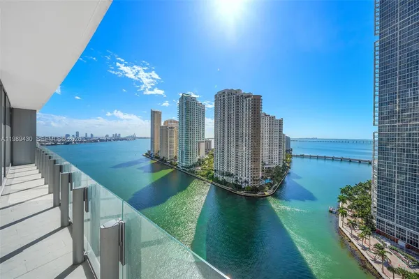$30,000 | 300 Biscayne Blvd Way, Unit 1904C, Miami, FL 33131