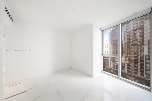 $30,000 | 300 Biscayne Blvd Way, Unit 1904C, Miami, FL 33131