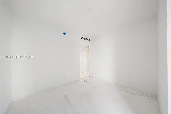$30,000 | 300 Biscayne Blvd Way, Unit 1904C, Miami, FL 33131
