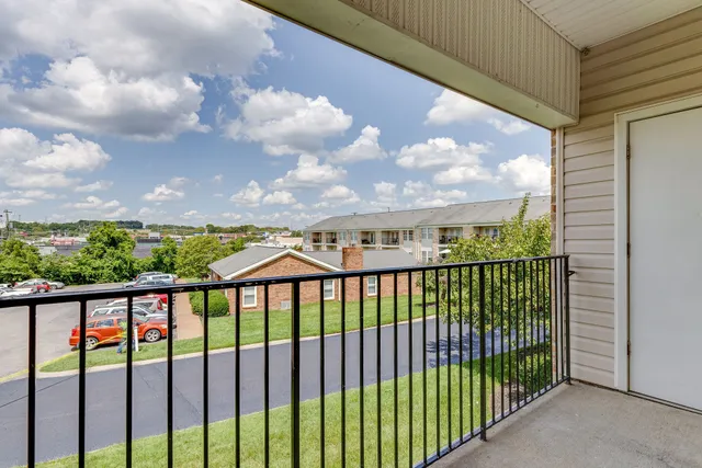 $1,700 | 407 Churchill Crossing, Madison, TN 37115