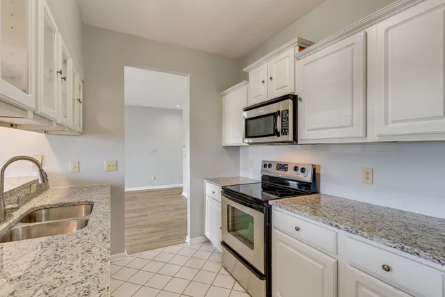 $1,700 | 407 Churchill Crossing, Madison, TN 37115