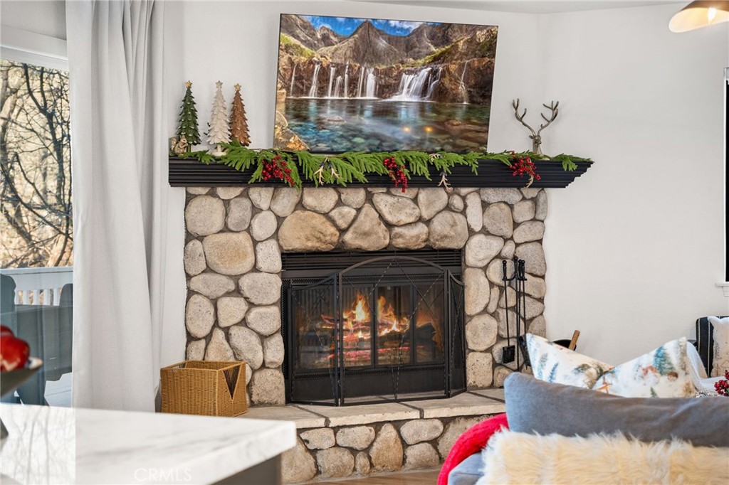 30260 Gremlin Court Running Springs, CA 92382 - Photo 16 of 55