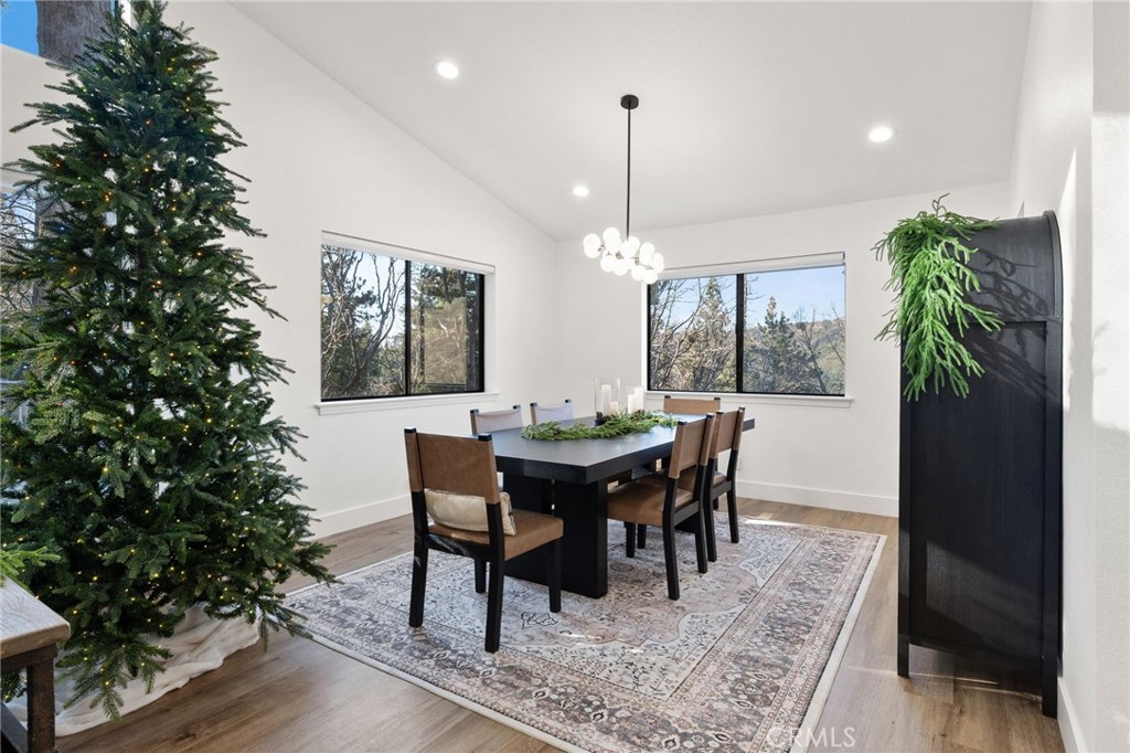 30260 Gremlin Court Running Springs, CA 92382 - Photo 6 of 55