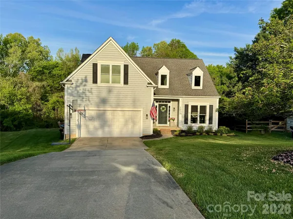 $586,000 | 1011 Clearbrook Road, Matthews, NC 28105
