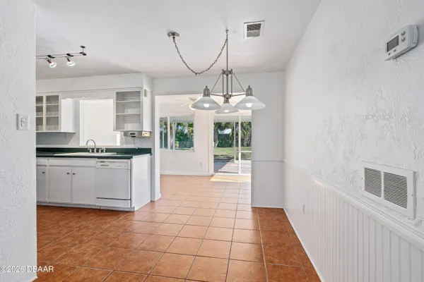 $1,900 | 152 Longwood Drive, Ormond Beach, FL 32176