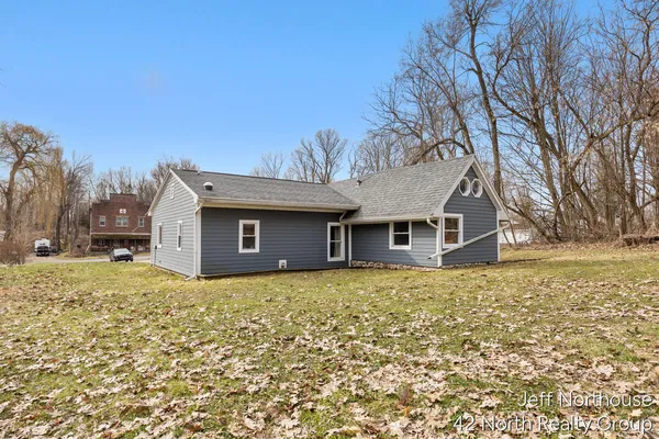 $229,900 | 11769 Old Belding Road Northeast, Belding, MI 48809